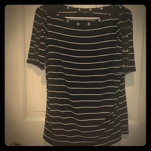 WHBM - B&W blouse size L